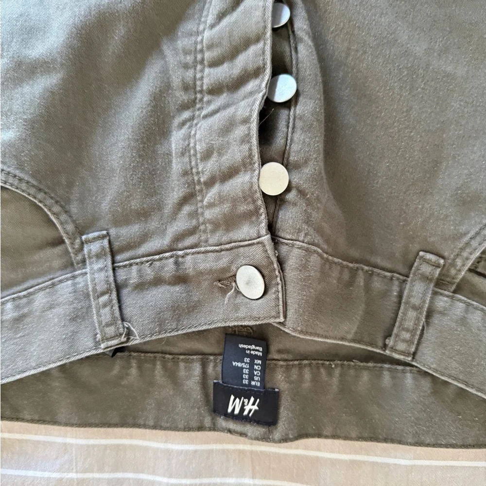 H&M Stylish Olive Green Pants - Picture 2 of 3